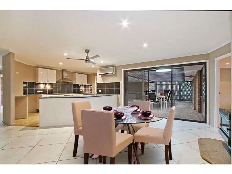 10 Illawong Way, Karana Downs QLD 4306