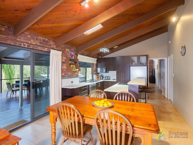 201 Grandview Road, Pullenvale QLD 4069