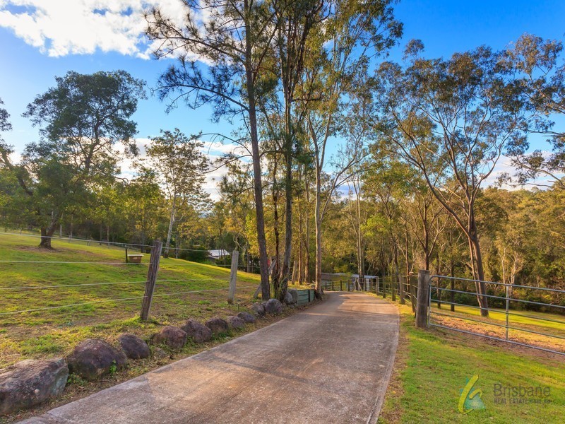 201 Grandview Road, Pullenvale QLD 4069