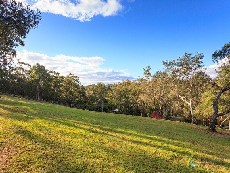 201 Grandview Road, Pullenvale QLD 4069