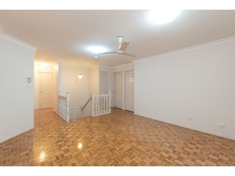 9 Baronga Street, Middle Park QLD 4074