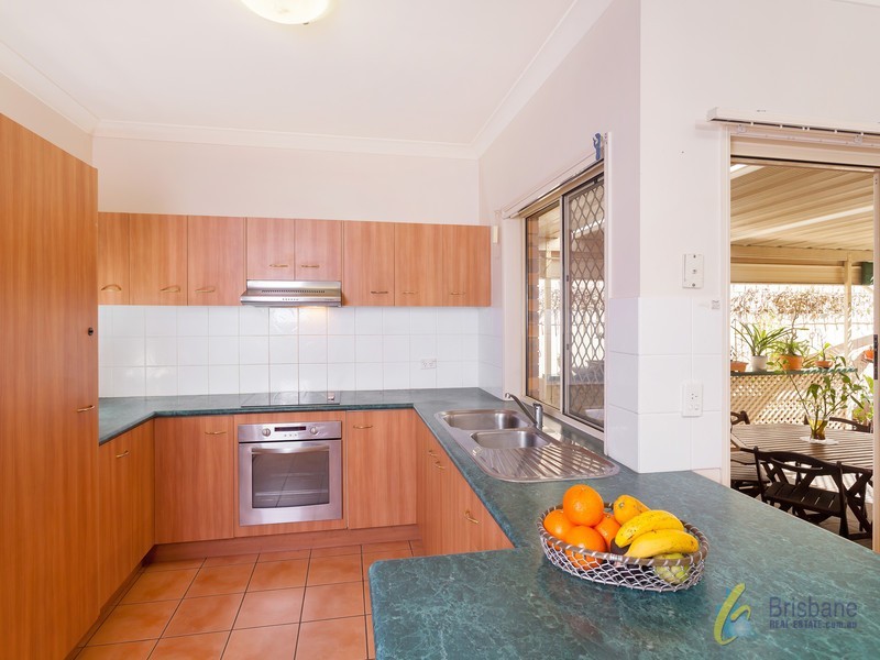 10 MONTSERRAT PL, Forest Lake QLD 4078