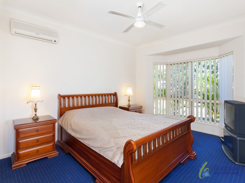 10 MONTSERRAT PL, Forest Lake QLD 4078