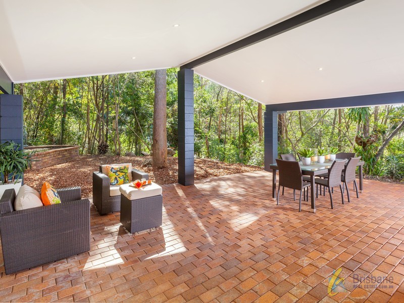 8 Greentrees Avenue, Kenmore Hills QLD 4069