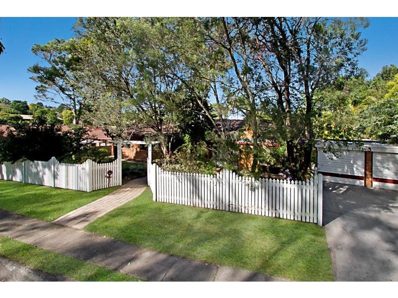 138 Greentrees Avenue, Kenmore Hills QLD 4069
