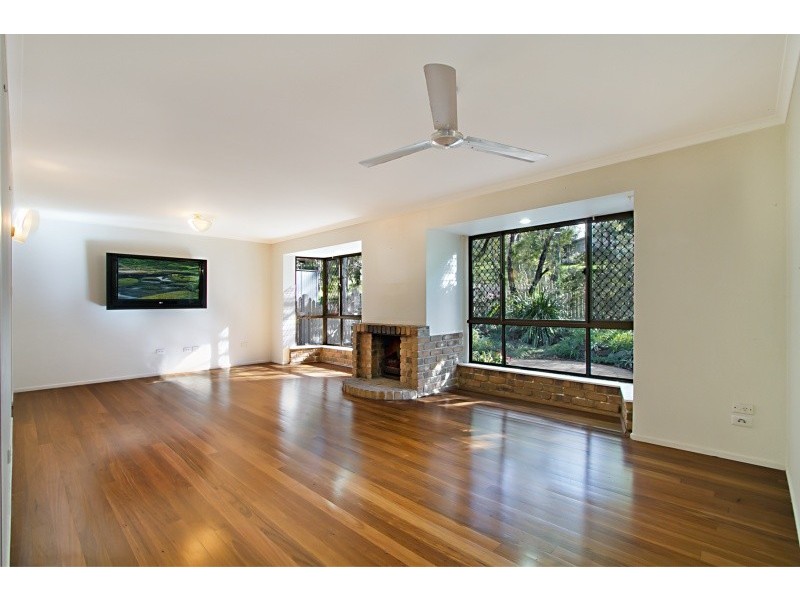 138 Greentrees Avenue, Kenmore Hills QLD 4069