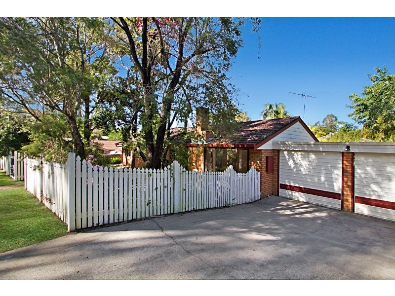 138 Greentrees Avenue, Kenmore Hills QLD 4069
