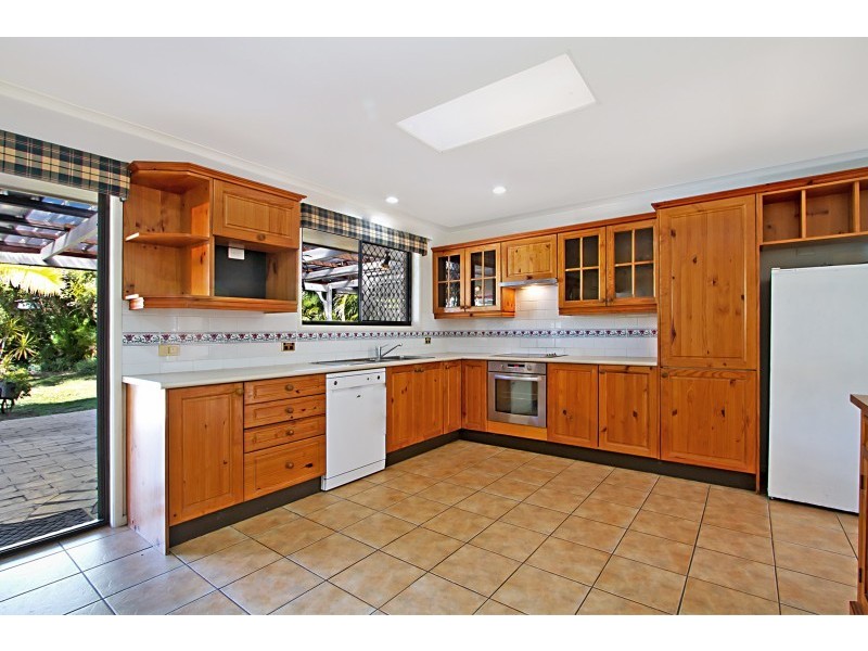 138 Greentrees Avenue, Kenmore Hills QLD 4069