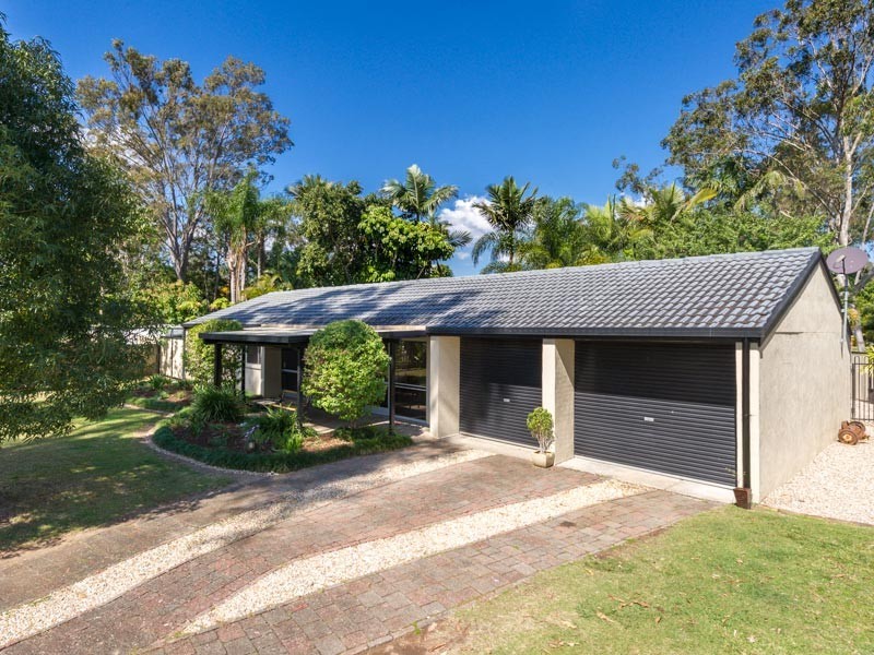 27 Caringal Drive, Karana Downs QLD 4306
