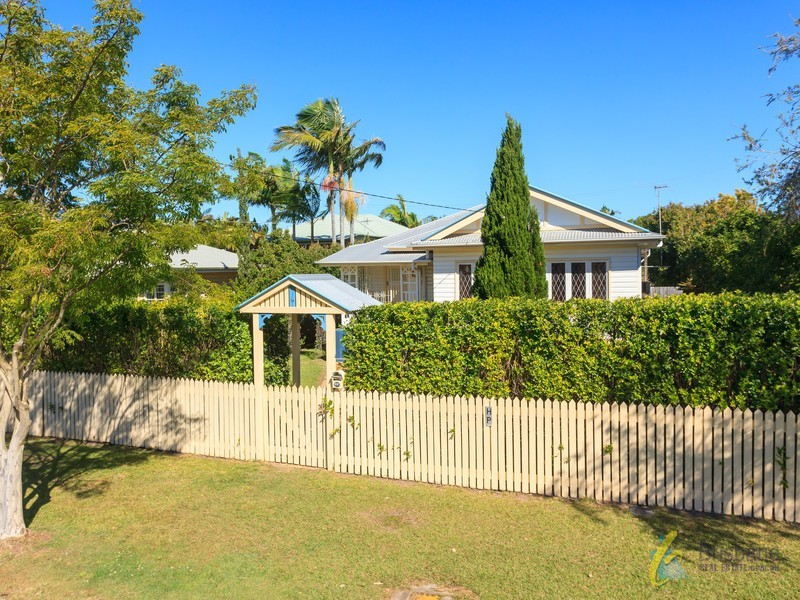 87 Strong Avenue, Graceville QLD 4075