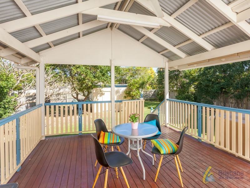 87 Strong Avenue, Graceville QLD 4075