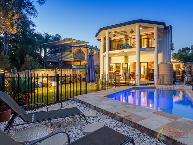 15 Wivenhoe Cct, Forest Lake QLD 4078