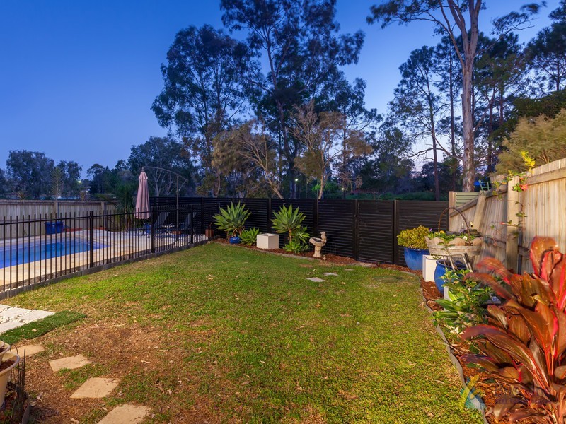 15 Wivenhoe Cct, Forest Lake QLD 4078