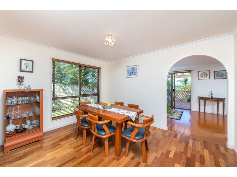 24 Rialanna Street, Kenmore QLD 4069