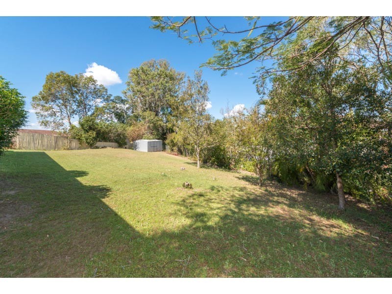 24 Rialanna Street, Kenmore QLD 4069