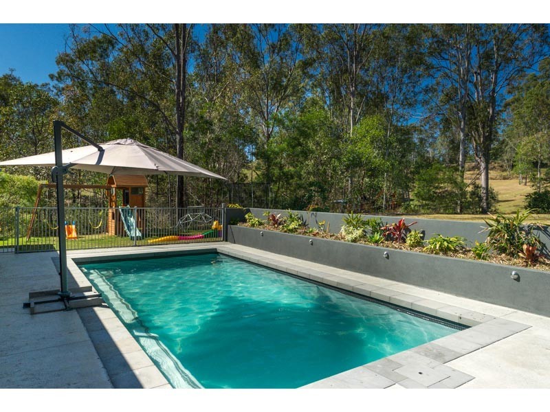 39 Highfield Place, Mount Crosby QLD 4306