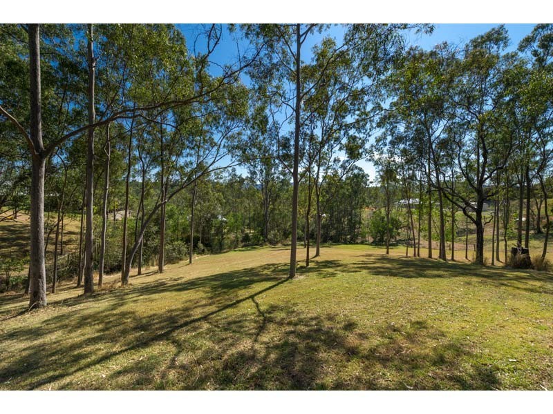 39 Highfield Place, Mount Crosby QLD 4306