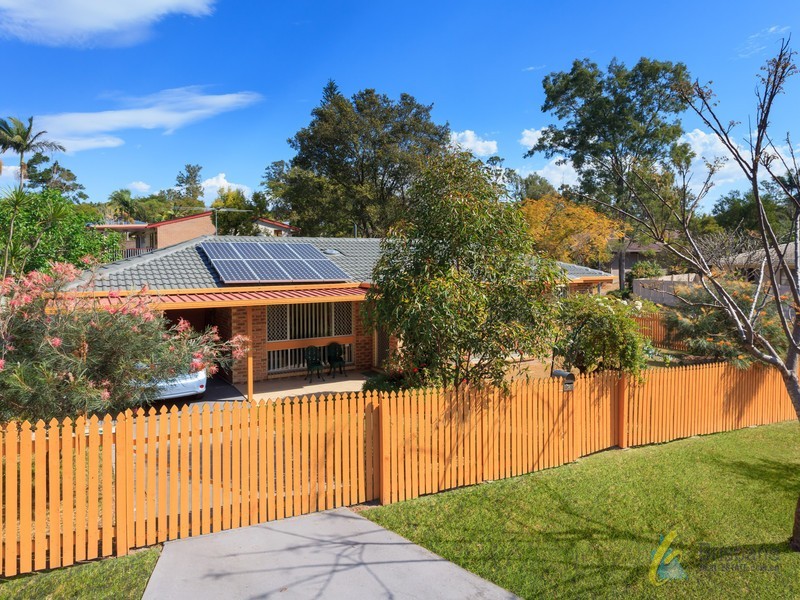 6 Bowline Street,, Jamboree Heights QLD 4074