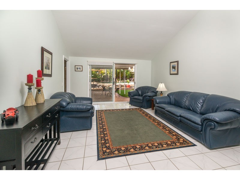 75 Pioneer Crescent, Bellbowrie QLD 4070