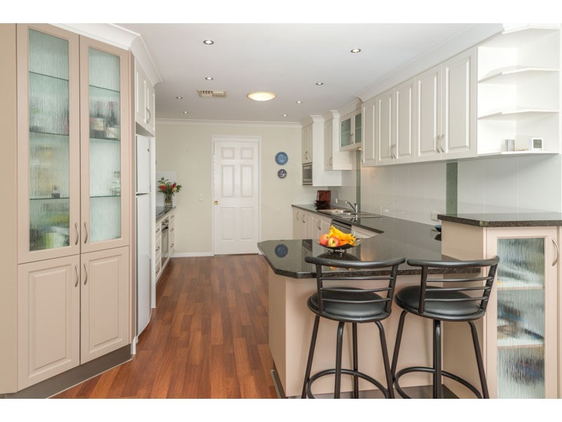 75 Pioneer Crescent, Bellbowrie QLD 4070