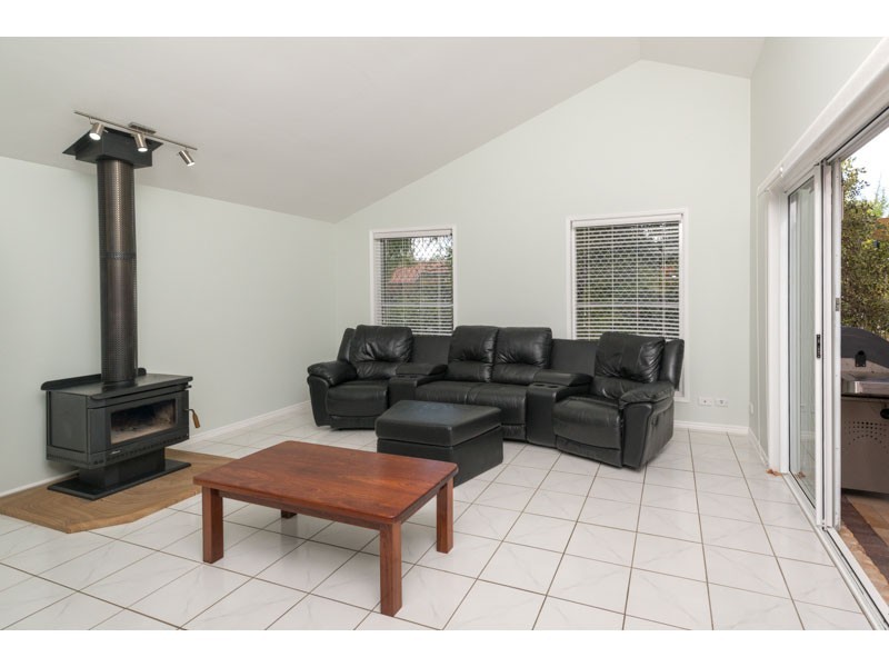 75 Pioneer Crescent, Bellbowrie QLD 4070