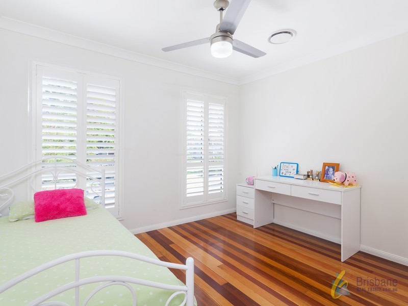 27 Lance Street, Sherwood QLD 4075