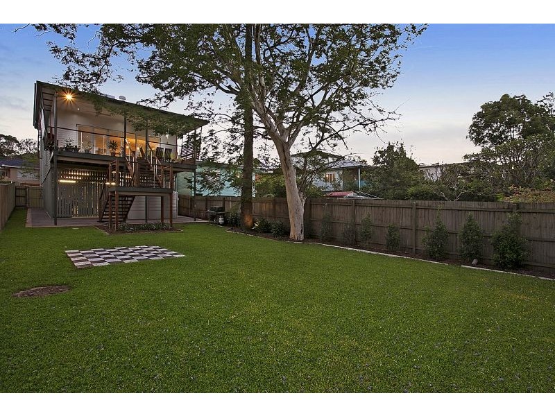 27 Lance Street, Sherwood QLD 4075