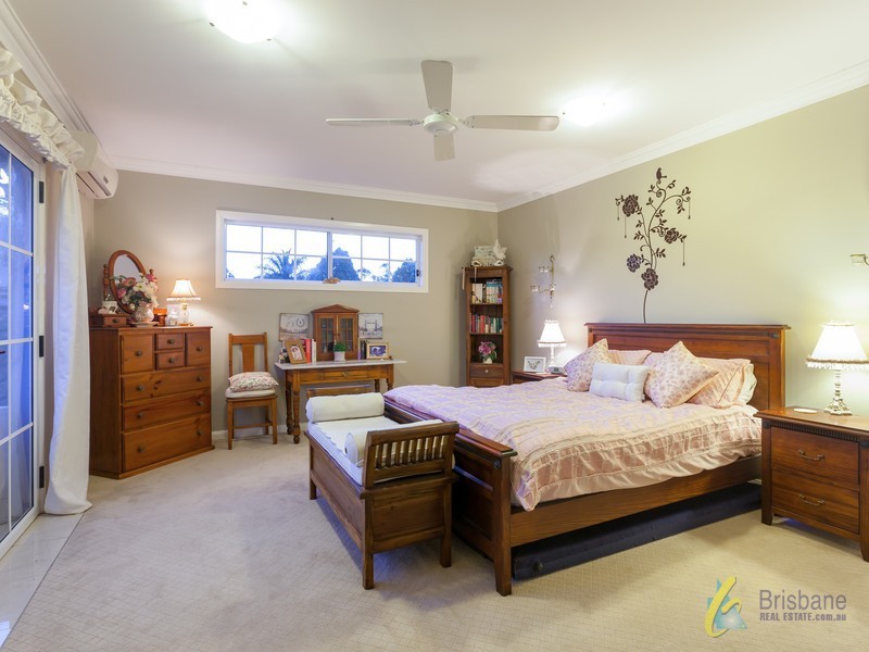 27 Atkinson Drive, Karana Downs QLD 4306