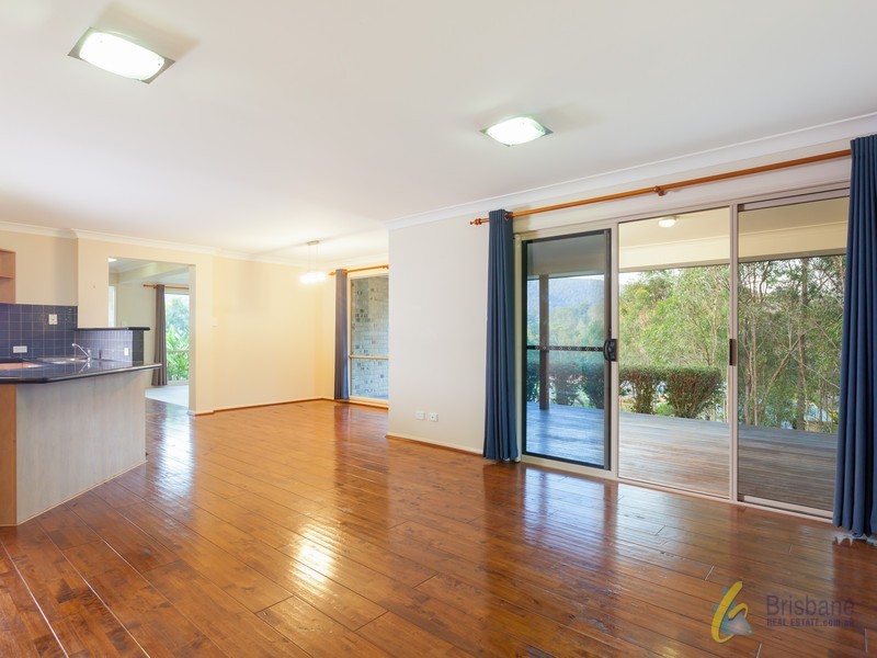 32 Emma Holt Court, Mount Crosby QLD 4306