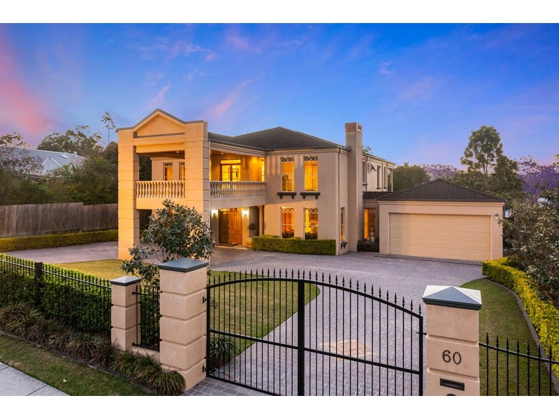 60 Kintyre St, Brookfield QLD 4069