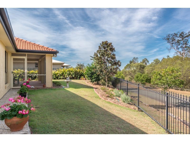 7 Tulipwood Place, Moggill QLD 4070