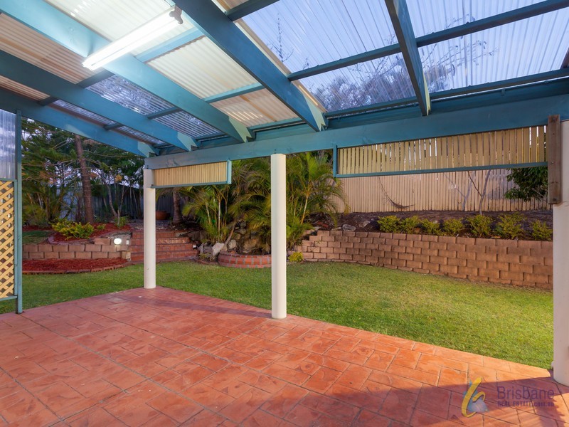 84 McPherson Rd, Sinnamon Park QLD 4073