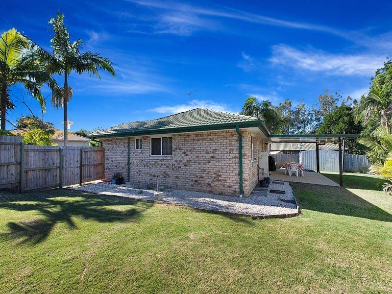 5 Creswick Place, Bellbowrie QLD 4070