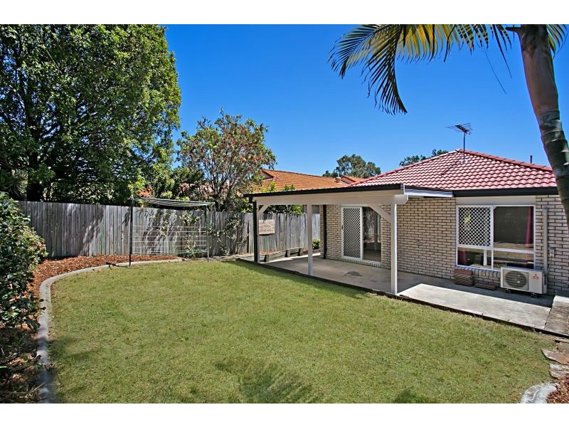 39 Lakeside Crescent, Forest Lake QLD 4078