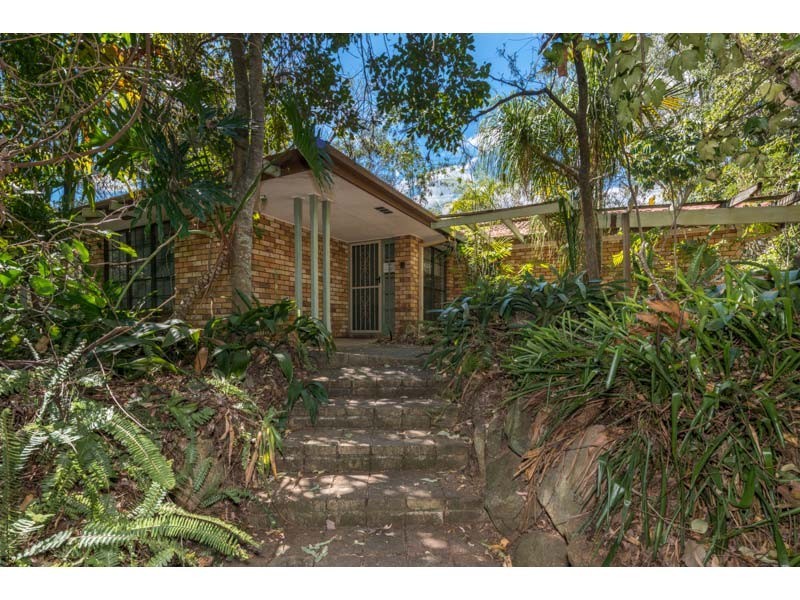 17 Thoona Close, Karana Downs QLD 4306
