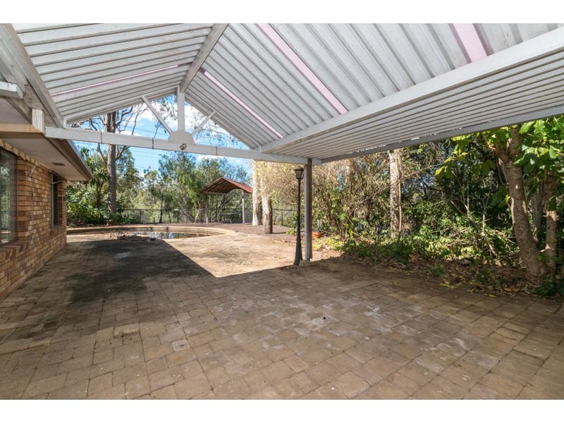 17 Thoona Close, Karana Downs QLD 4306