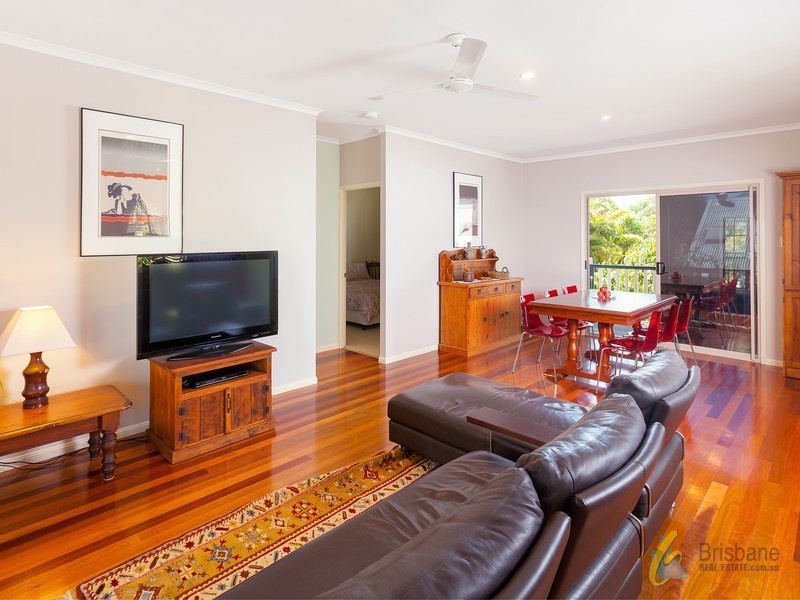 128 Verney Road East, Graceville QLD 4075