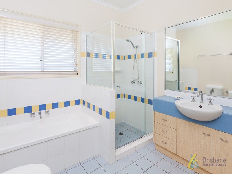 128 Verney Road East, Graceville QLD 4075