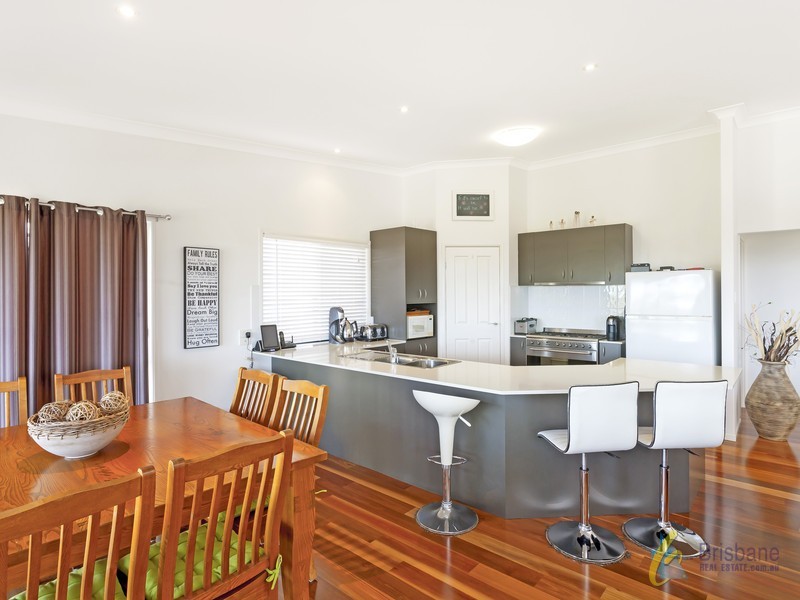 106 Gibson Crescent,, Bellbowrie QLD 4070