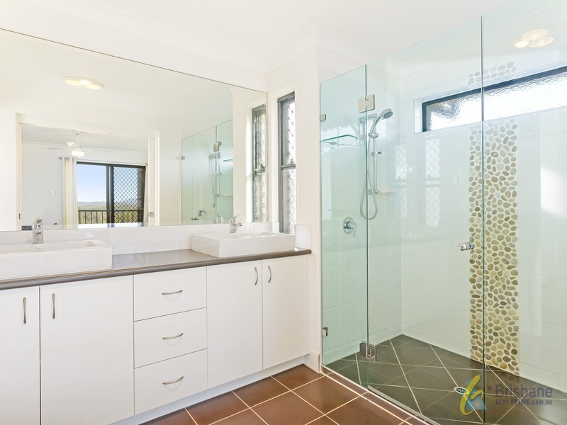 106 Gibson Crescent,, Bellbowrie QLD 4070