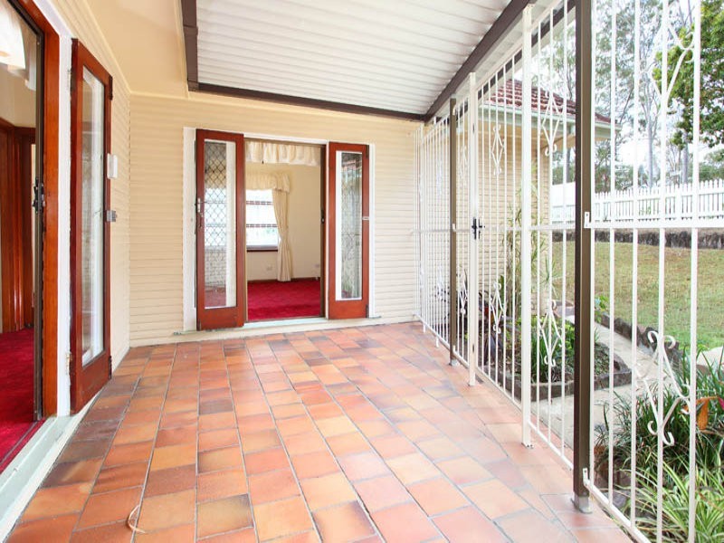 33 Fig Tree Pocket Road, Chapel Hill QLD 4069
