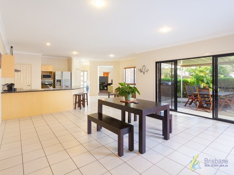 26 Diana St, Springfield Lakes QLD 4300