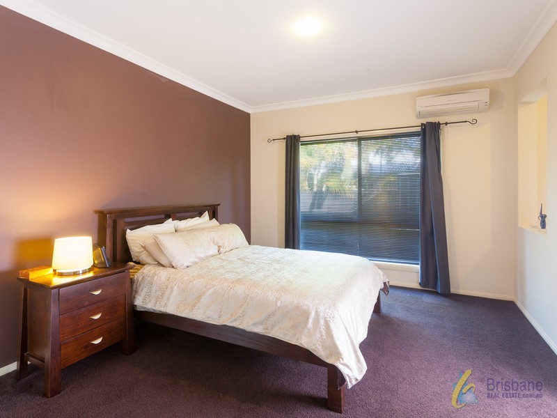 26 Diana St, Springfield Lakes QLD 4300