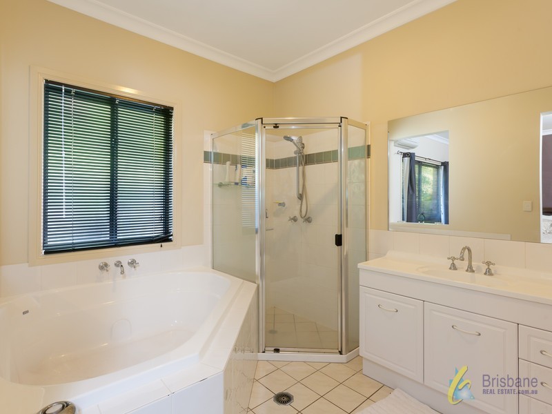26 Diana St, Springfield Lakes QLD 4300