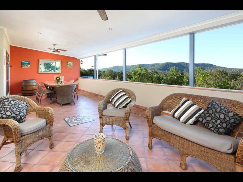 5 Bielby Road, Kenmore Hills QLD 4069