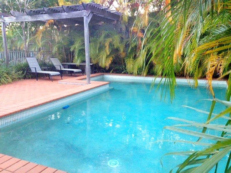 5 Bielby Road, Kenmore Hills QLD 4069