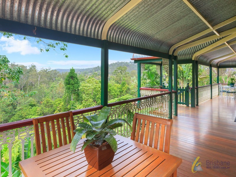 64 Kittani Street, Upper Brookfield QLD 4069