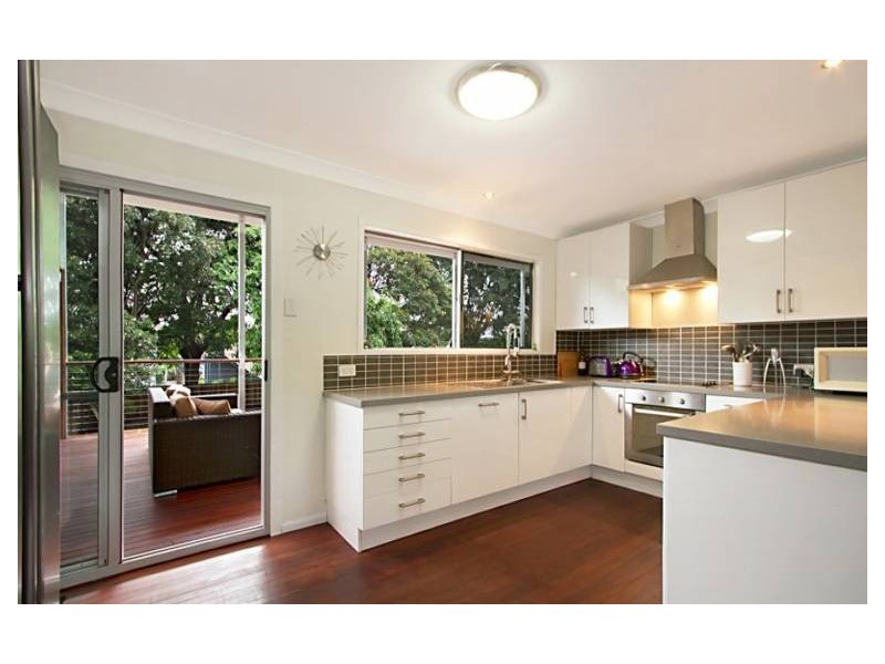 192 Strong Avenue, Graceville QLD 4075