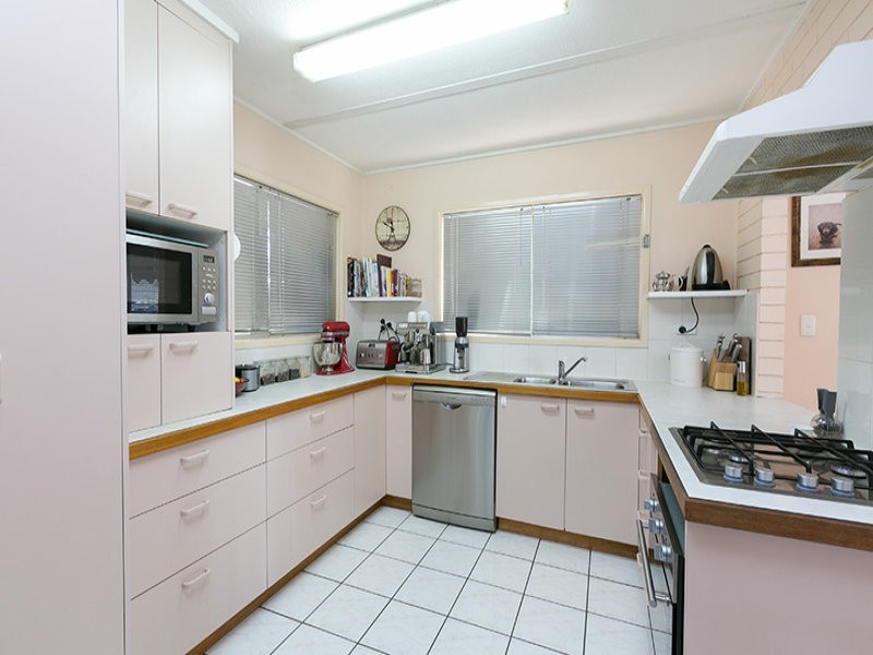 25 Ormond Road, Oxley QLD 4075