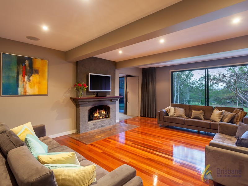 74 Huntingdale Street, Pullenvale QLD 4069